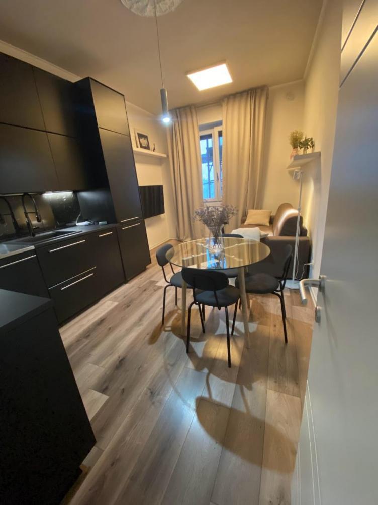 Elegante 80mq Vicino Sempione Apartamento *