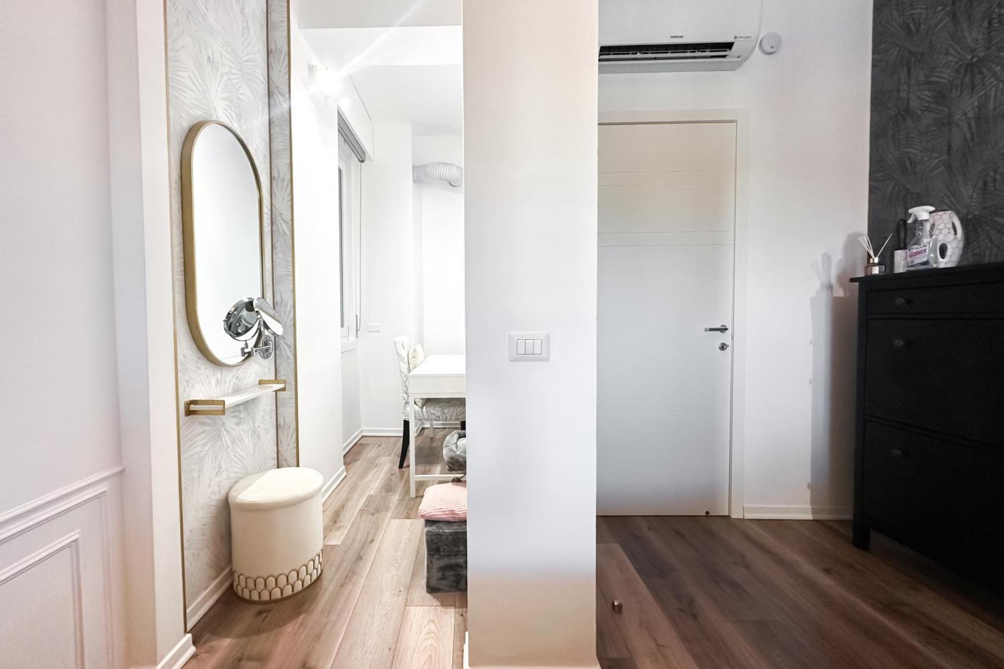 Apartamento Elegante 80mq Vicino Sempione