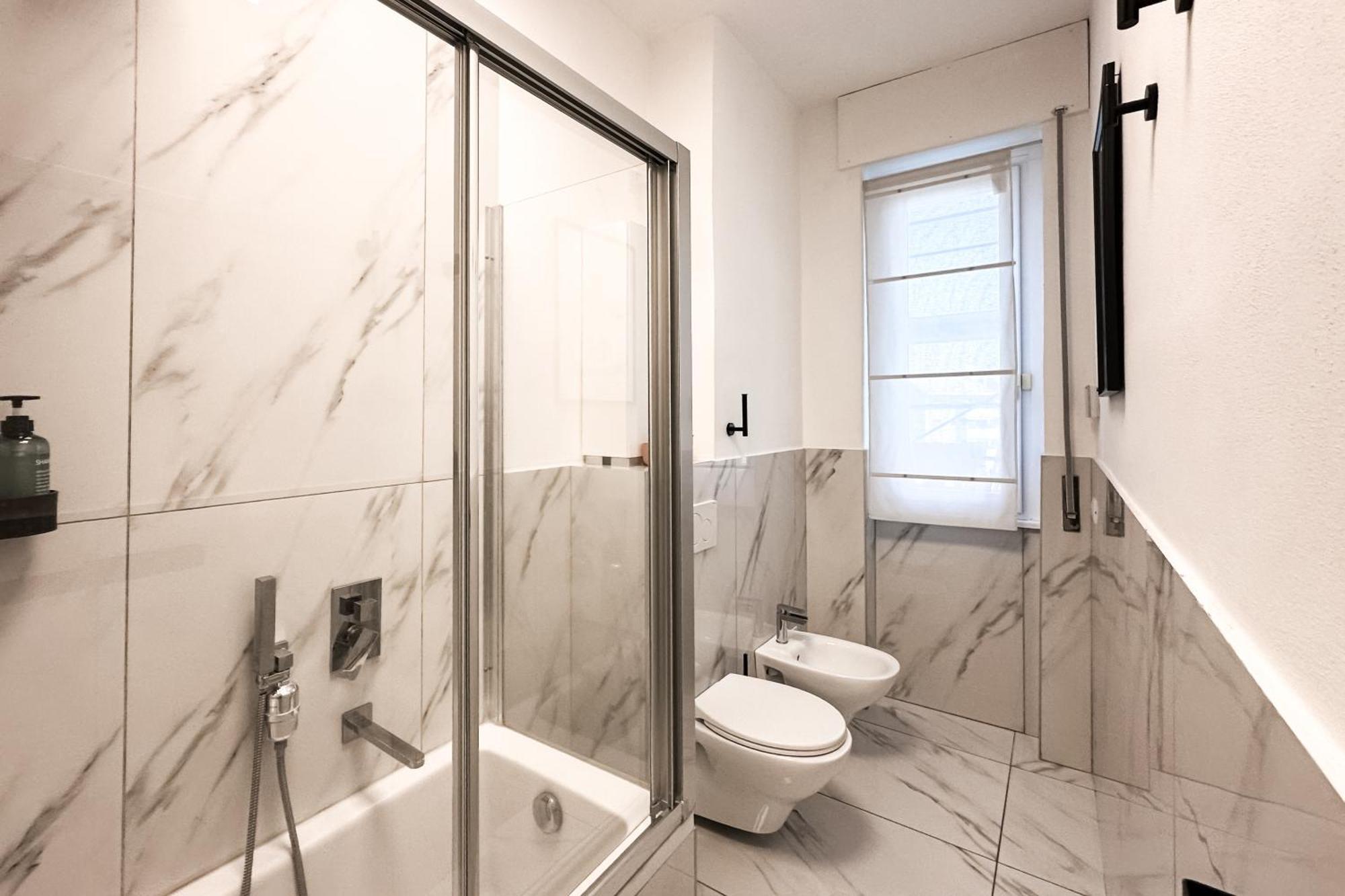 Elegante 80mq Vicino Sempione Milan